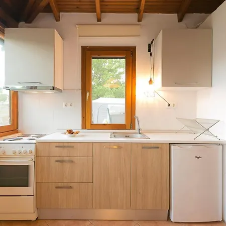 Semesterbostad #flh - Barefoot Beachfront Bungalows *