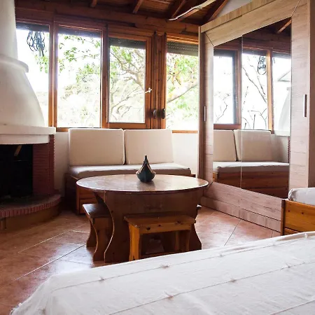 #flh - Barefoot Beachfront Bungalows *