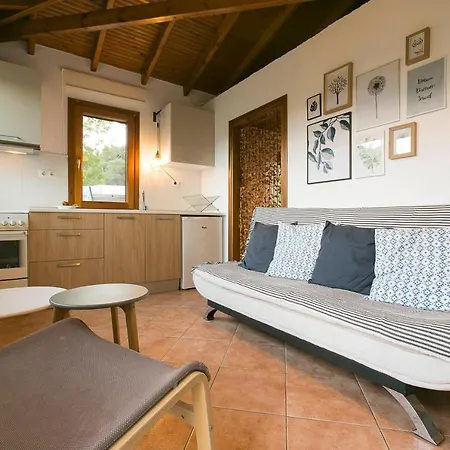 Semesterbostad #flh - Barefoot Beachfront Bungalows Ormos Panagias