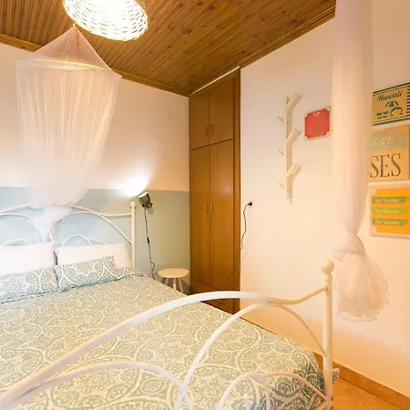 Semesterbostad #flh - Barefoot Beachfront Bungalows Ormos Panagias