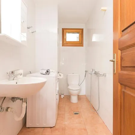 Semesterbostad #flh - Barefoot Beachfront Bungalows *